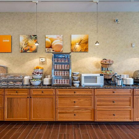Comfort Suites Anchorage International Airport Екстериор снимка