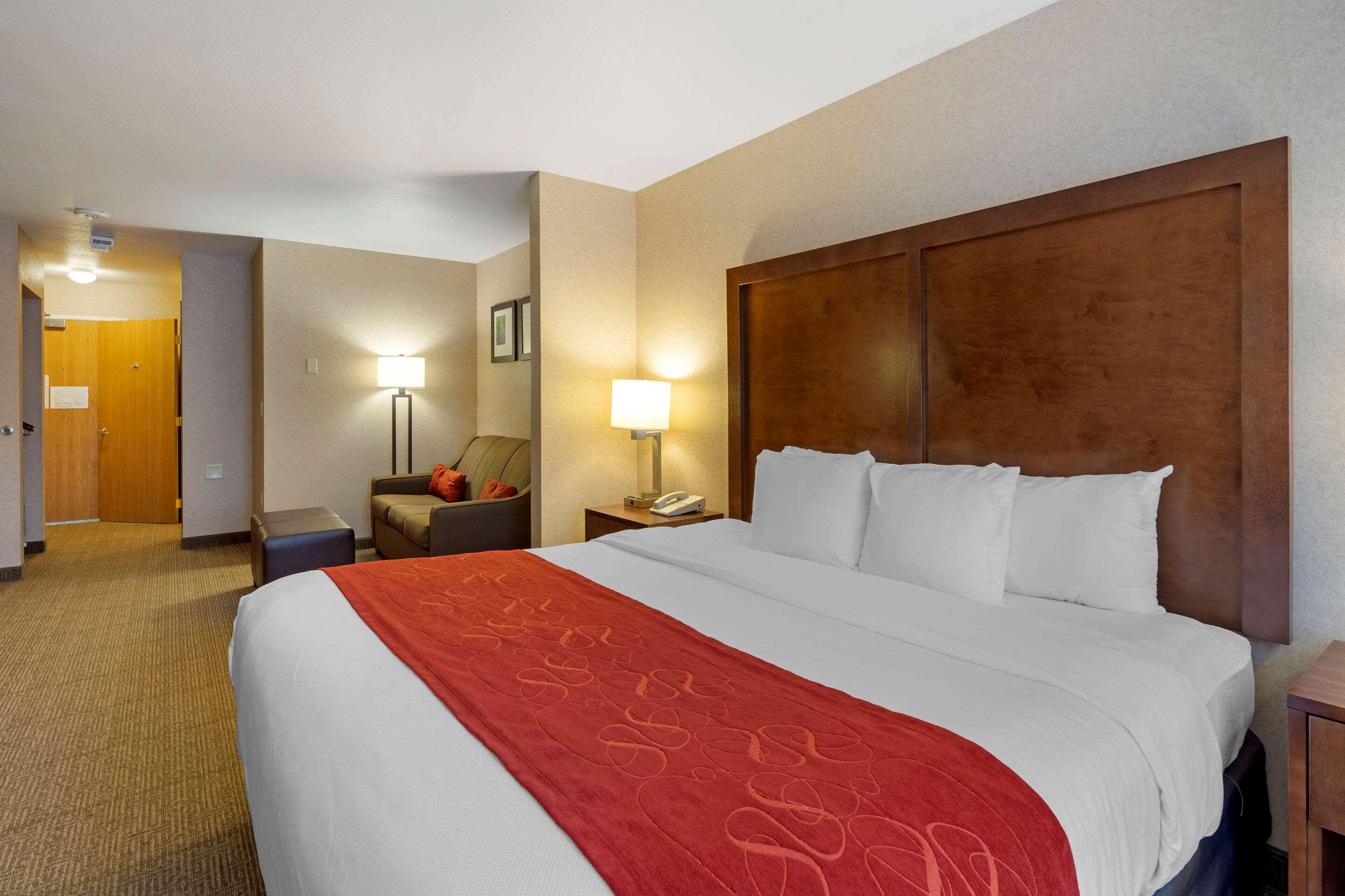 Comfort Suites Anchorage International Airport Екстериор снимка