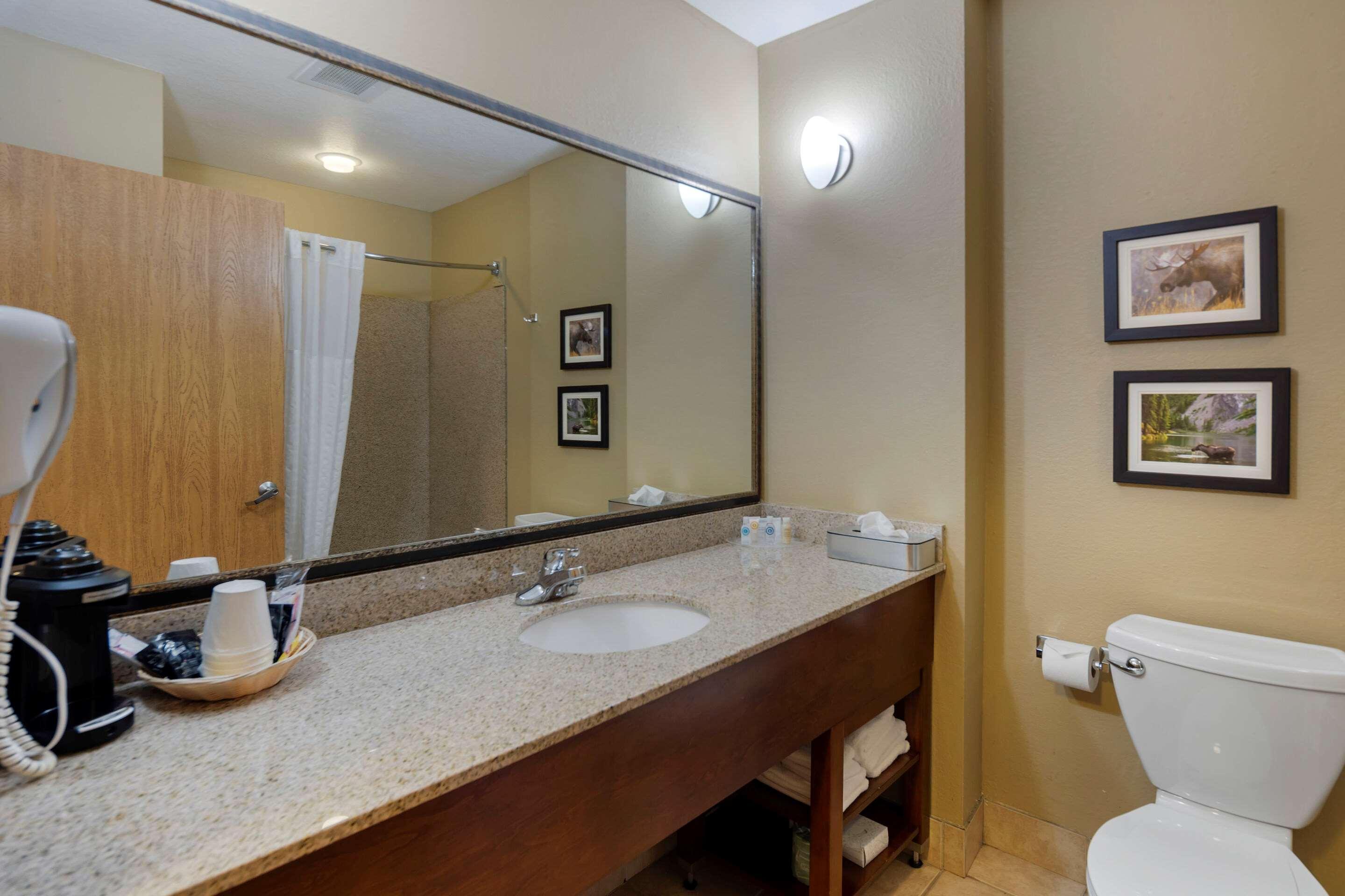 Comfort Suites Anchorage International Airport Екстериор снимка