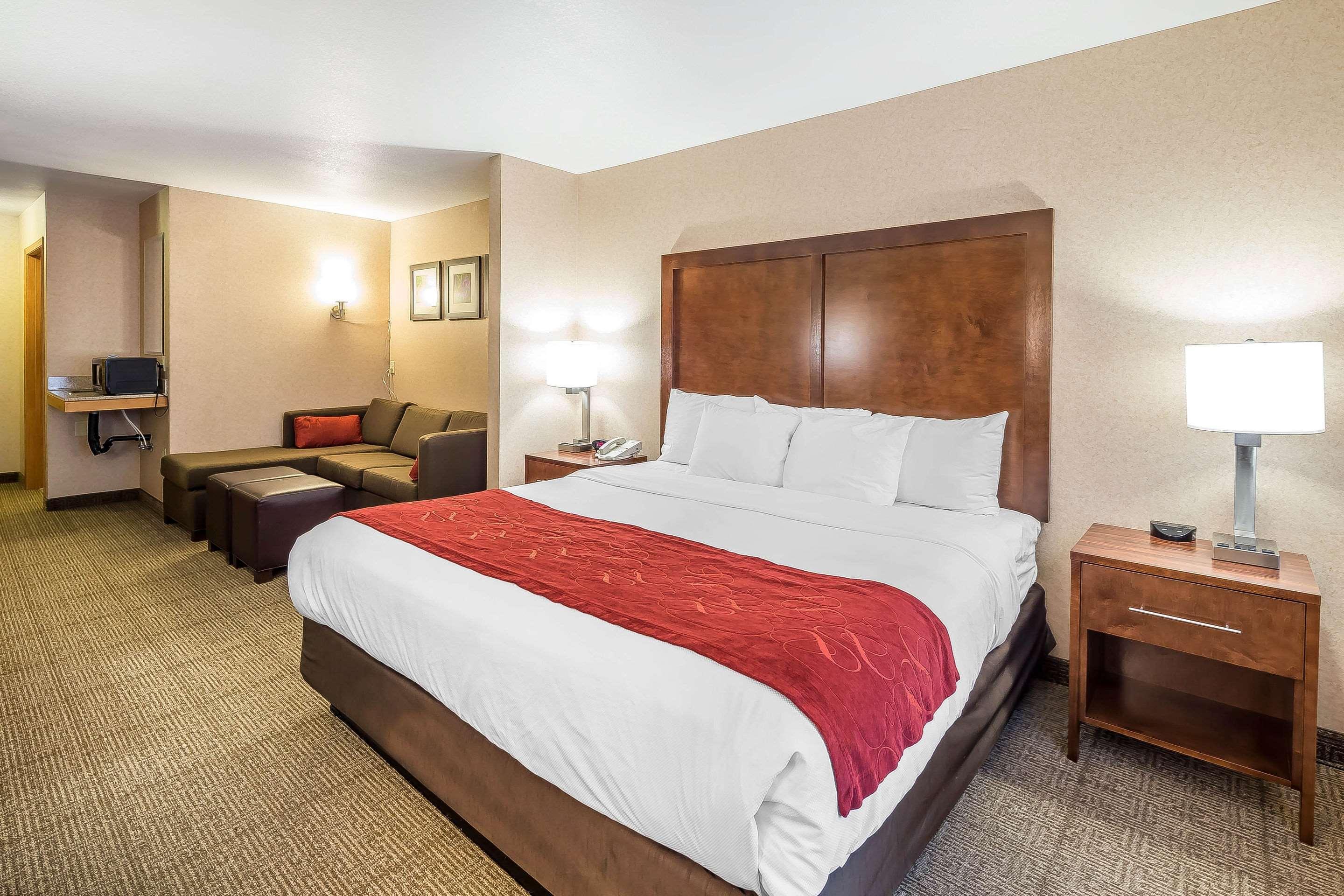Comfort Suites Anchorage International Airport Екстериор снимка