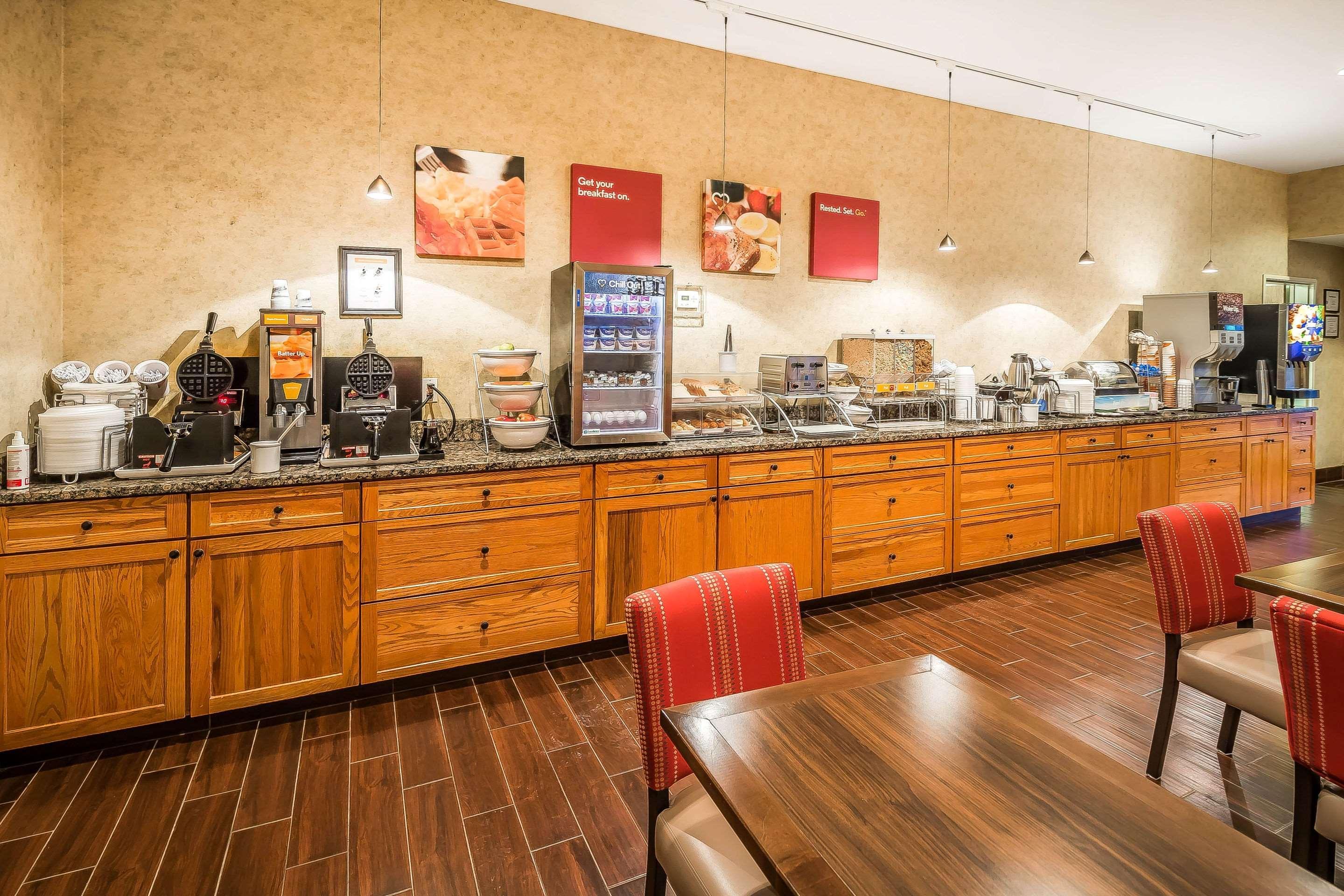Comfort Suites Anchorage International Airport Екстериор снимка