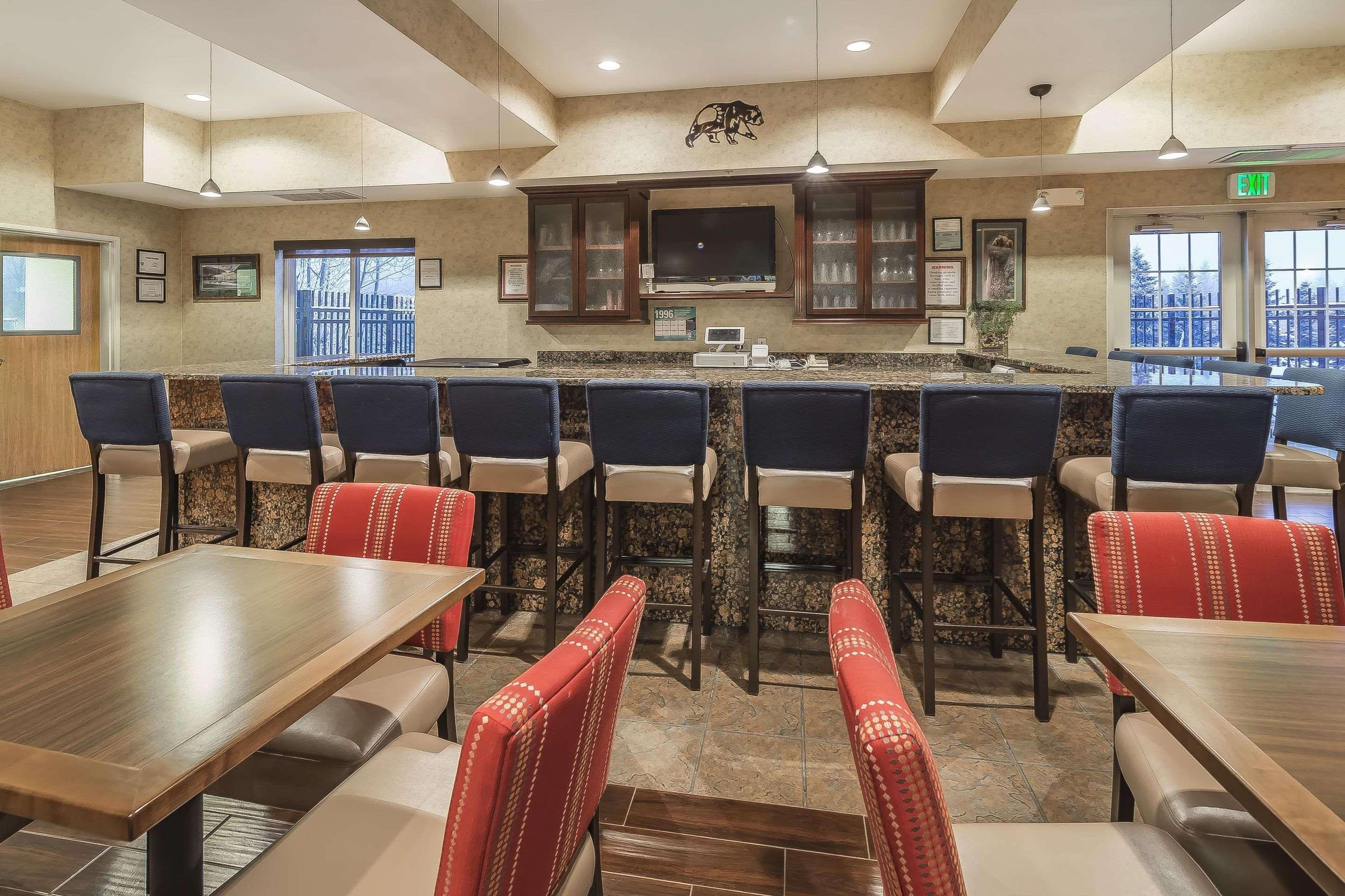 Comfort Suites Anchorage International Airport Екстериор снимка