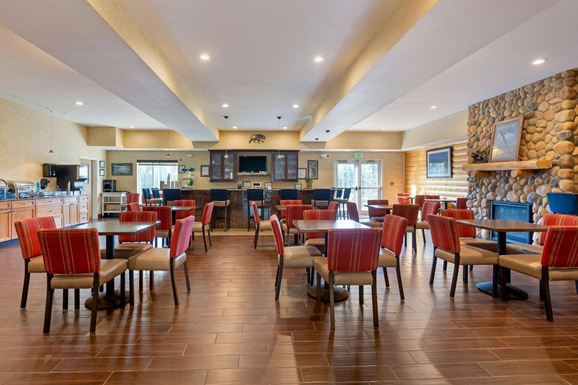 Comfort Suites Anchorage International Airport Екстериор снимка